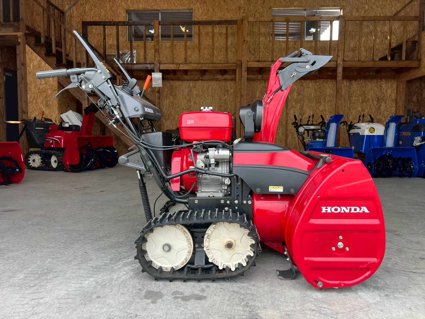 石狩市☆除雪機！整備プランあり☆HONDA/ホンダ☆スノーラ☆HS970☆大人気モデル☆HST☆電動シューター☆9馬力☆A0832 楽天市場】除雪機 家庭用 ホンダ HSS970n-JX1 小型 エンジン式 クロス